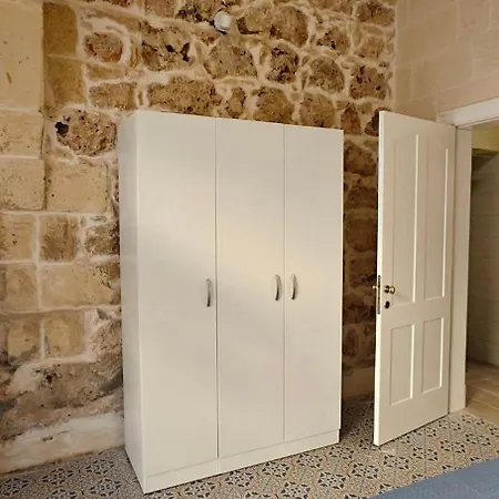 Ic-cikwejra - Authentic 300 Year Old - Island Of Gozo, Malta * Xaghra