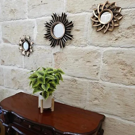 Ic-cikwejra - Authentic 300 Year Old - Island Of Gozo, Malta 펜션