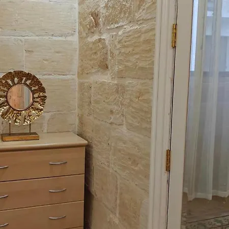 펜션 Ic-cikwejra - Authentic 300 Year Old - Island Of Gozo, Malta *